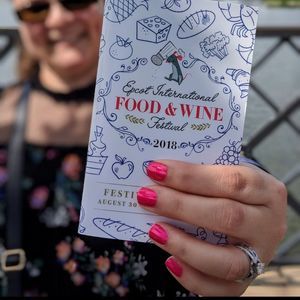 Meet your Posher, Damaris